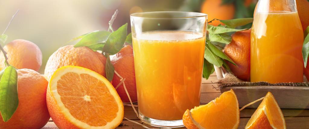 Todos os benefícios do extracto de frutas a frio 1 benefici estratti di succo 2