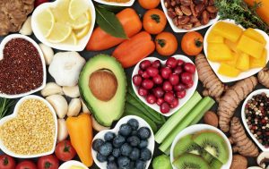 cibi e vitamine 300x189 1